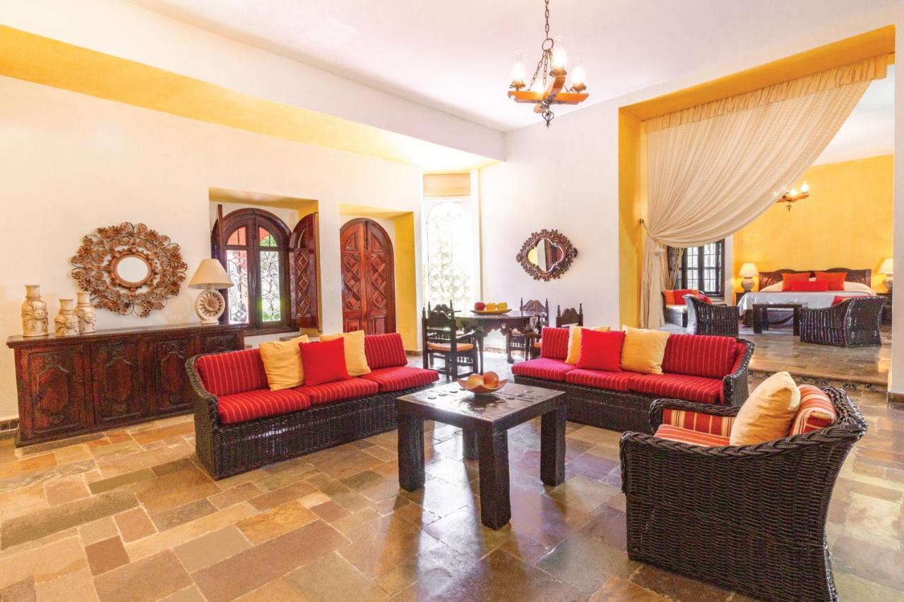 Hotel Racquet Cuernavaca Extérieur photo